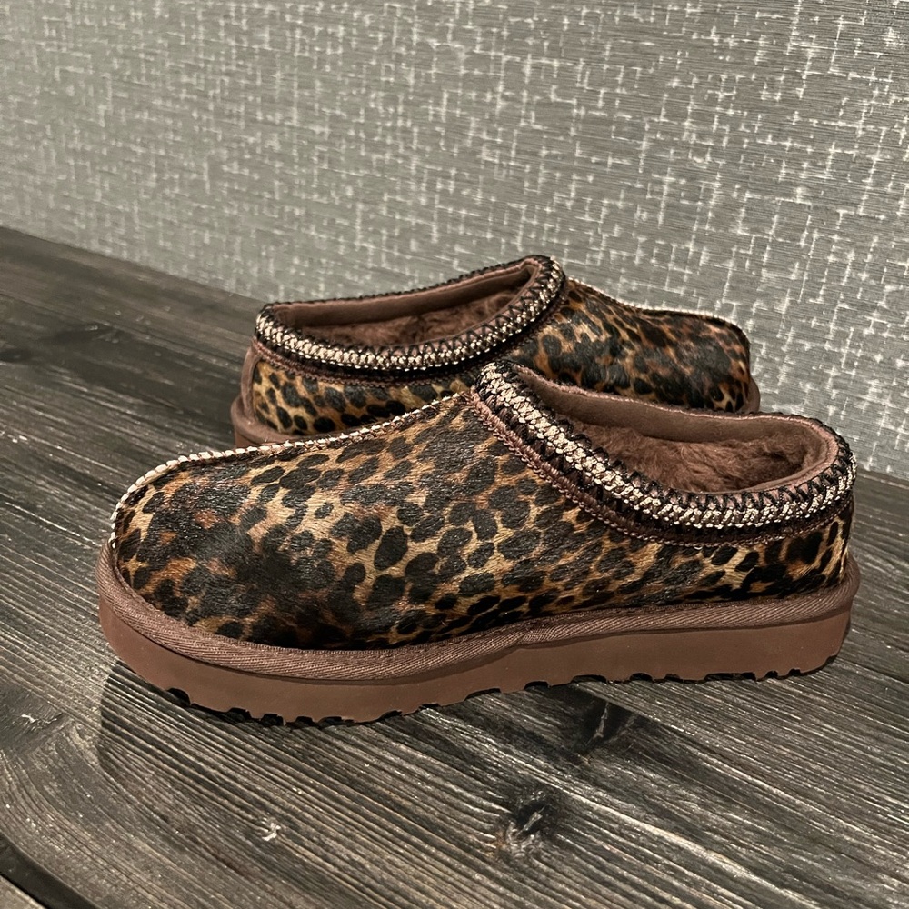 NIB WOMENS UGG TASMAN CASPIAN SLIPPERS Brown Black Cheetah Print 7 - Picture 7 of 11